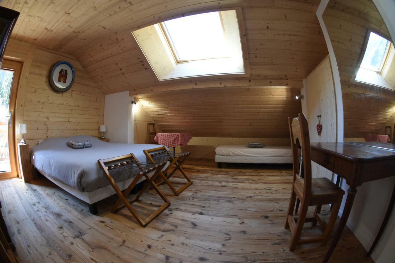 Ferienhaus Rural Les Combes